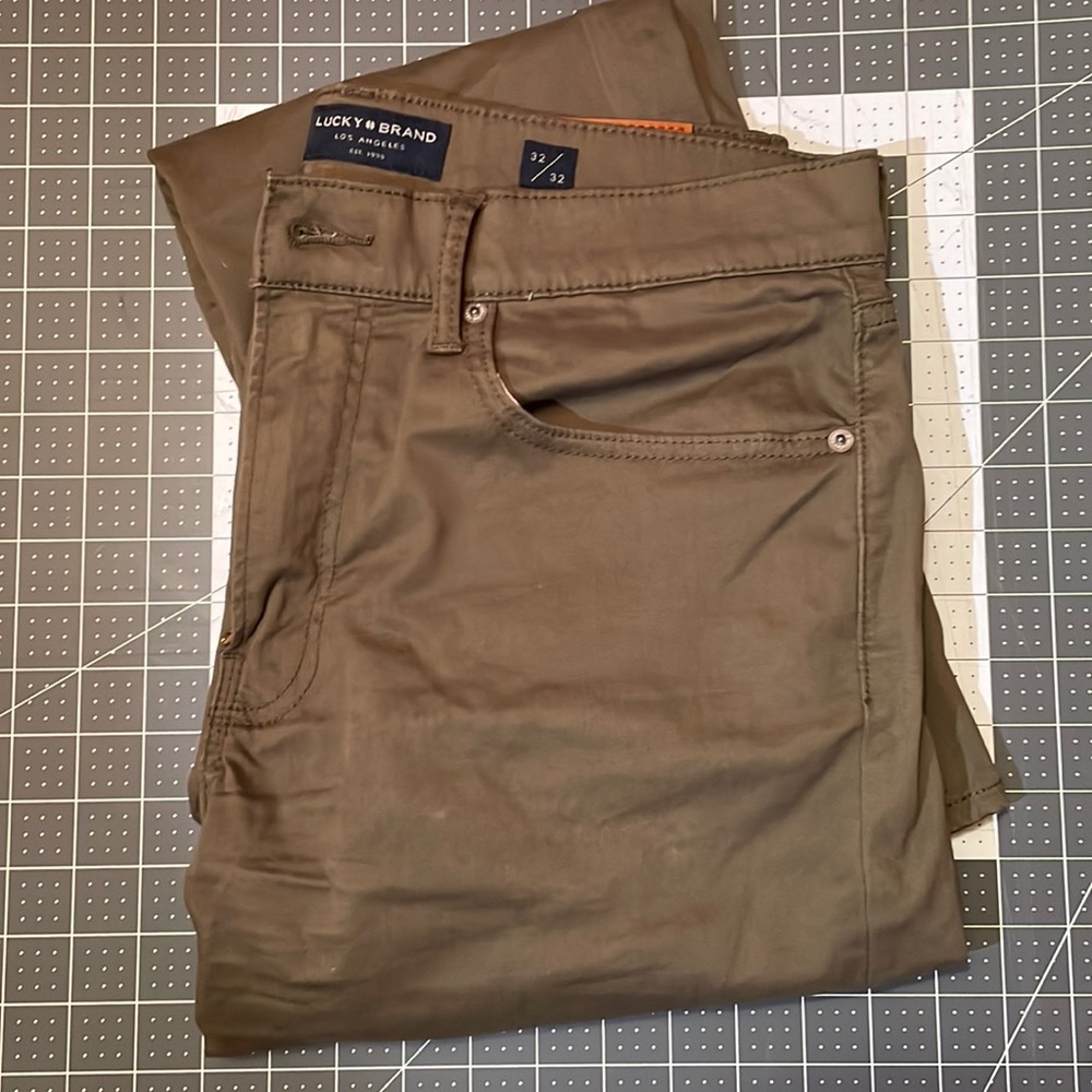 Lucky Brand Slim Straight Pants Size 32